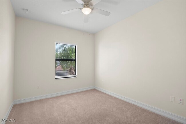 Building Photo - 15820 Portofino Springs Blvd