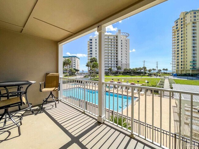 Building Photo - 13500 Sandy Key Dr