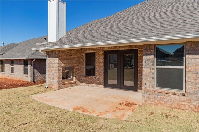 Building Photo - Beautiful 4 Bedroom 2 Bathroom Home in Deer Creek Schools with a Storm Shelter and Outdoor Fireplace