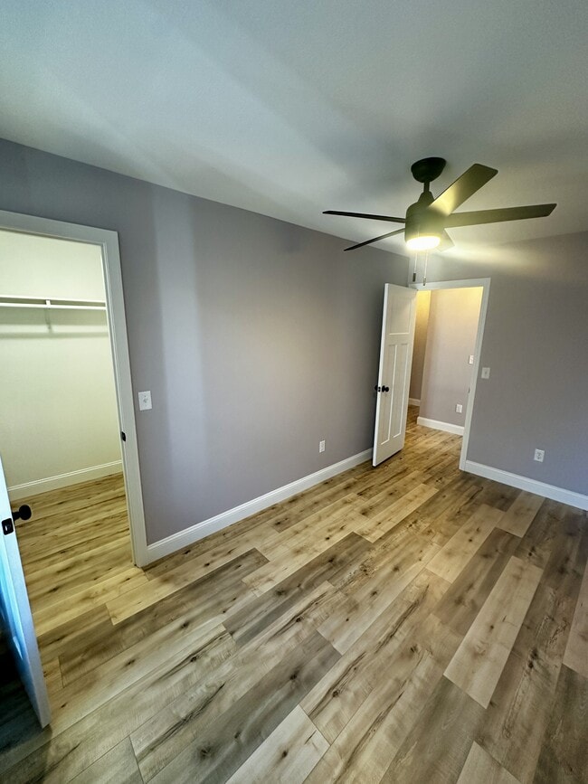 Building Photo - 46 Firefly Ln