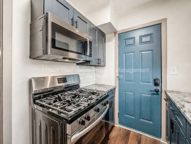 Building Photo - 1963 W Broad St