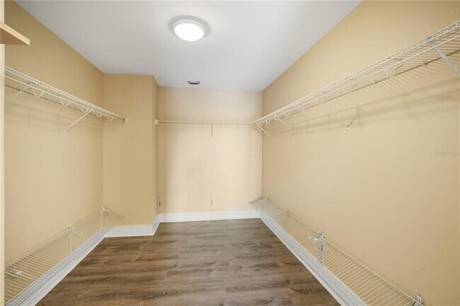 Building Photo - 1108 N Franklin St