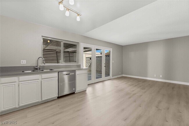 Building Photo - 4630 Bountiful Way