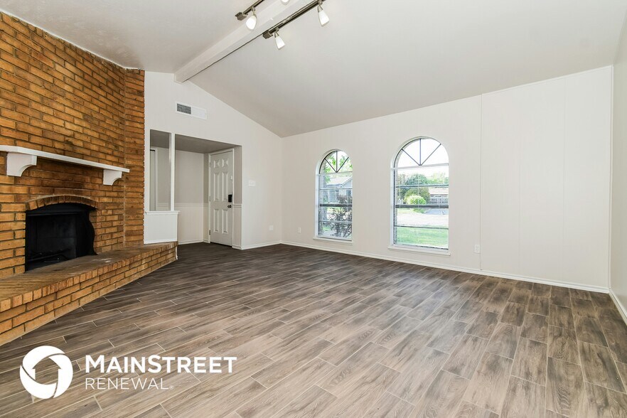 Building Photo - 9114 Westfield Dr