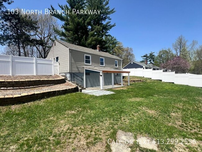 Building Photo - 103 N Branch Pkwy