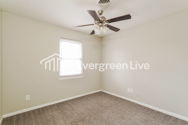 Building Photo - 3508 Wyevale Dr