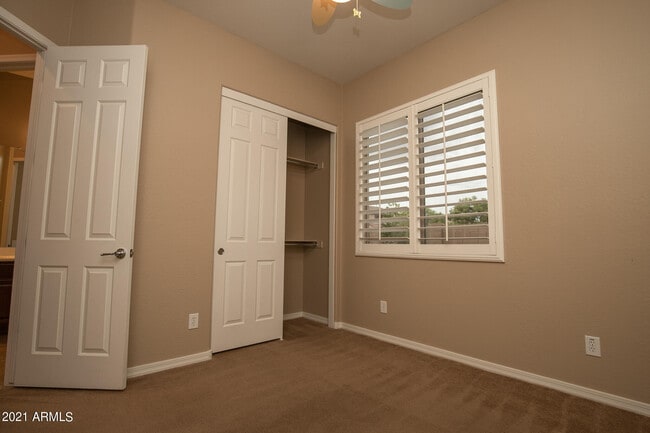 Building Photo - 5528 W Alyssa Ln