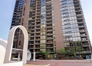 Building Photo - 233 S 6th St