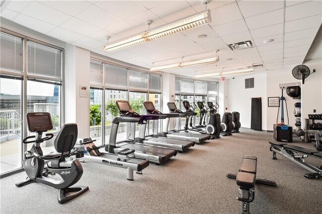 Building Photo - 950 W Peachtree St NW