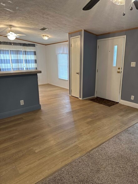 Building Photo - 3061 Safronia Shores Rd
