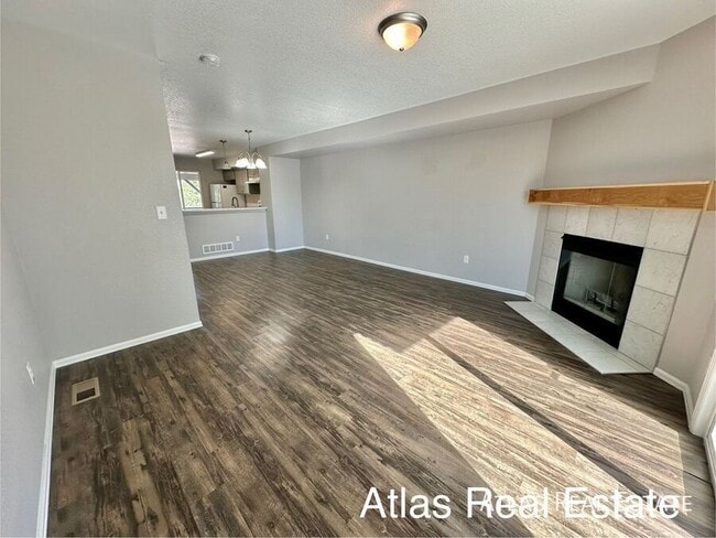 Building Photo - 5445 Fiesta Ln