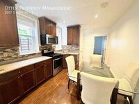 Building Photo - Stunning 2BR/1BA Apt in the Heart of South...