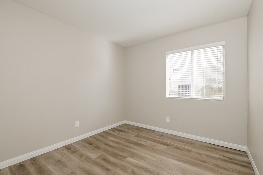 Building Photo - 725 Arrowhead Trail