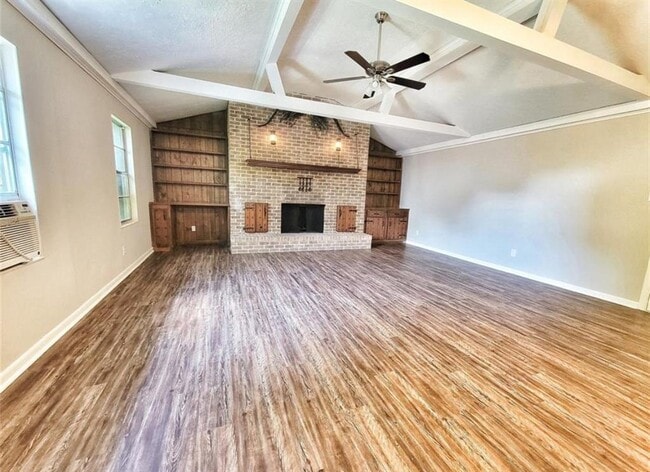 Building Photo - 612 Littlewood