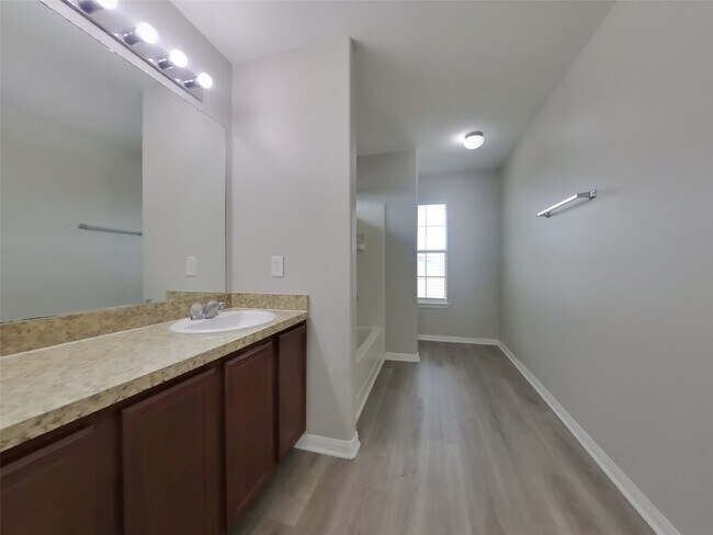 Building Photo - 21407 Jamals Way