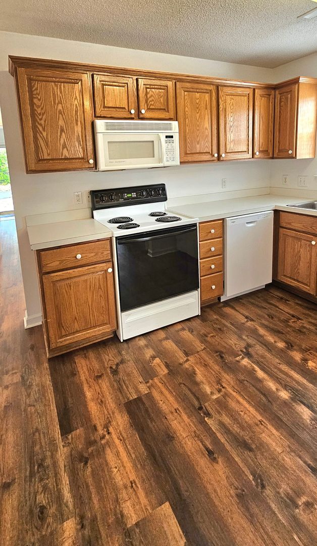 Building Photo - Spacious 3-Bedroom, 2-Bath Home with Modern Updates in Conway, SC - Long Term Rental