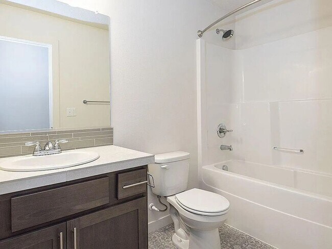 Building Photo - 9754 SW Windswept Place ~ Beautiful & Spacious Home