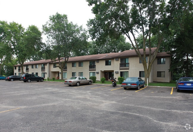 Primary Photo - Creekside Apartments