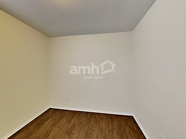 Building Photo - 10253 E Jerome Ave