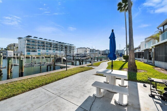 Building Photo - 240 Medallion Blvd