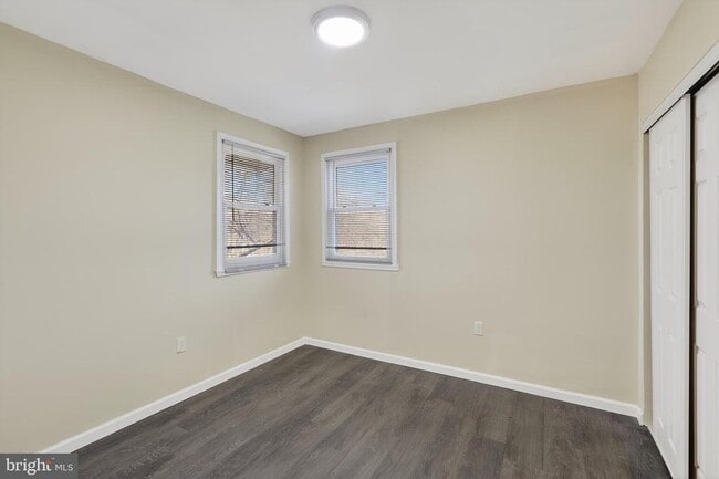 Building Photo - 3666 Clifmar Rd