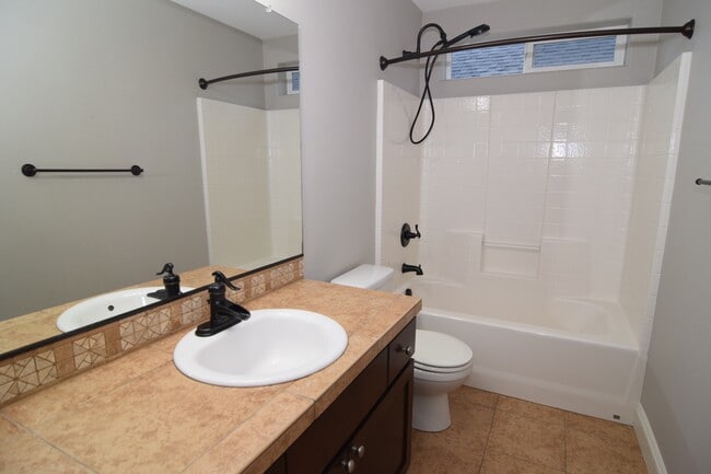 Building Photo - 21524 SW Parkin Ln