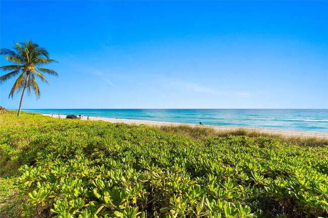 Building Photo - 1920 S Ocean Dr