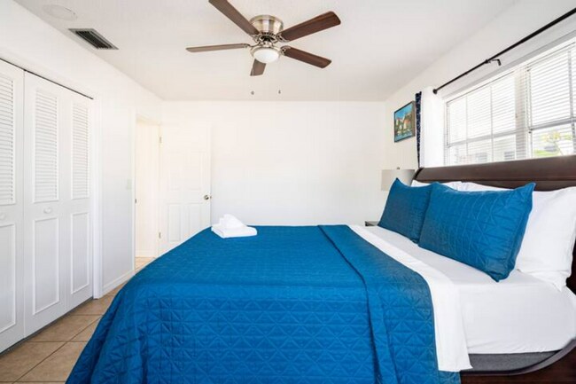 Master Bedroom - 4017 Audubon Dr