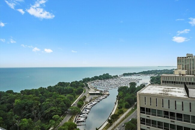 Building Photo - 3600 N Lake Shore Dr