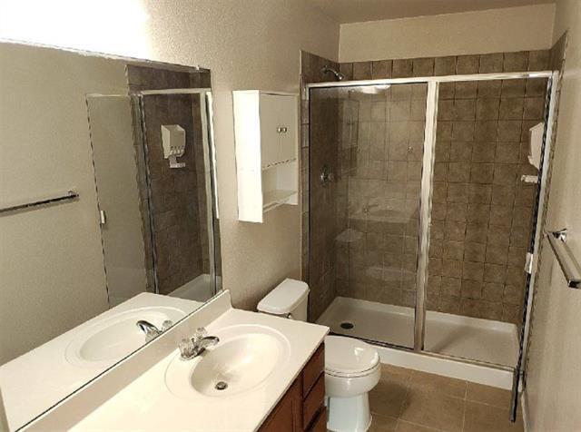 Building Photo - 8829 Valley River Dr