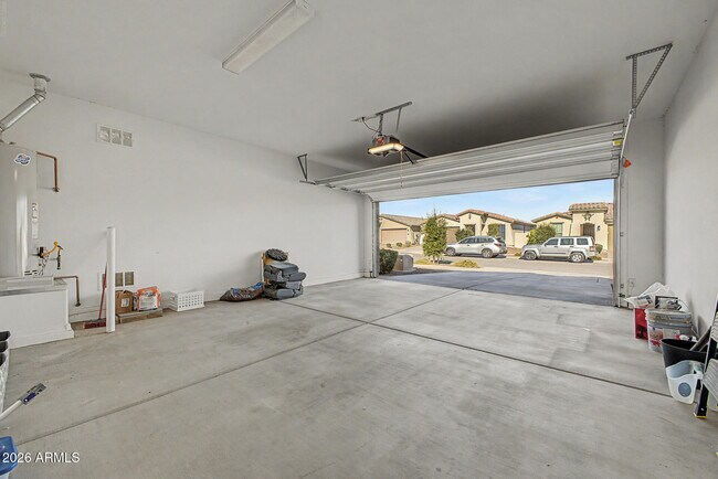 Building Photo - 12506 N 174th Dr