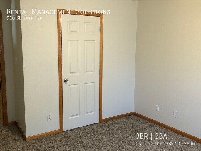 Building Photo - *SHAWNEE HEIGHTS SCHOOL DISTRICT* 910 SE 4...