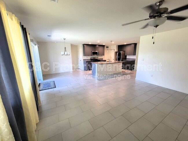 Building Photo - 1366 W Butterfield Ln