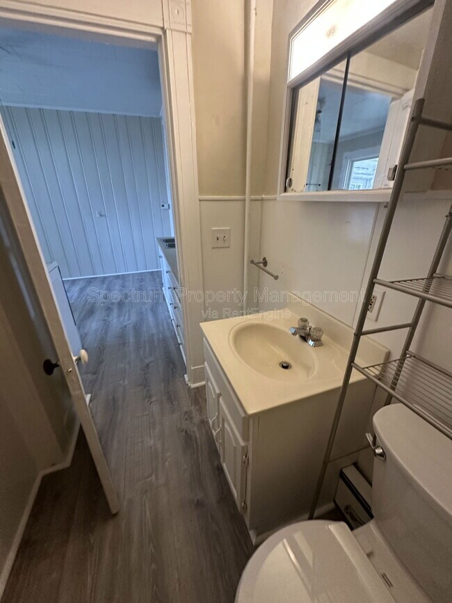 Building Photo - 73 Mt Pleasant Ave