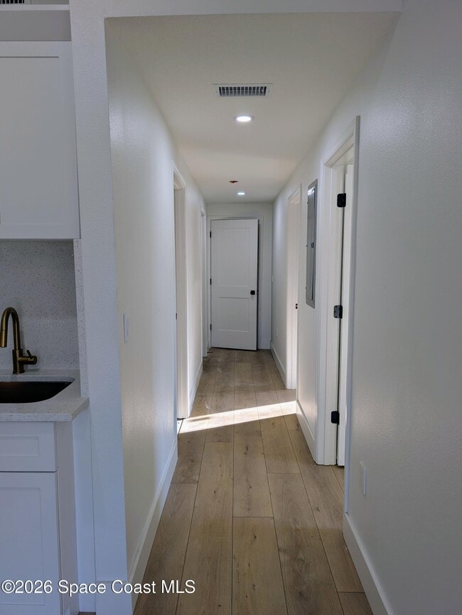 Building Photo - 1827 Guava Ave