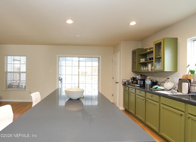 Building Photo - 1448 Heather Ct