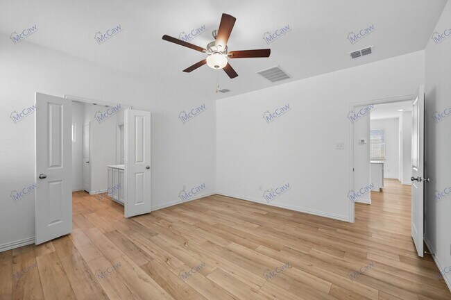 Building Photo - 2560 Eden Crk Dr