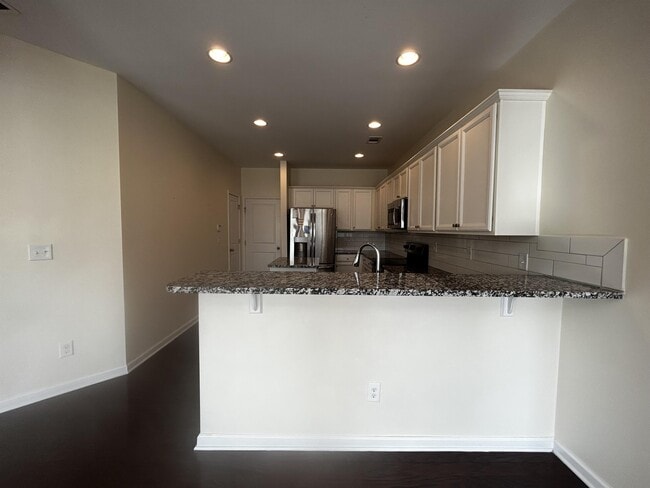 Building Photo - 1047 Haley Woods Ct