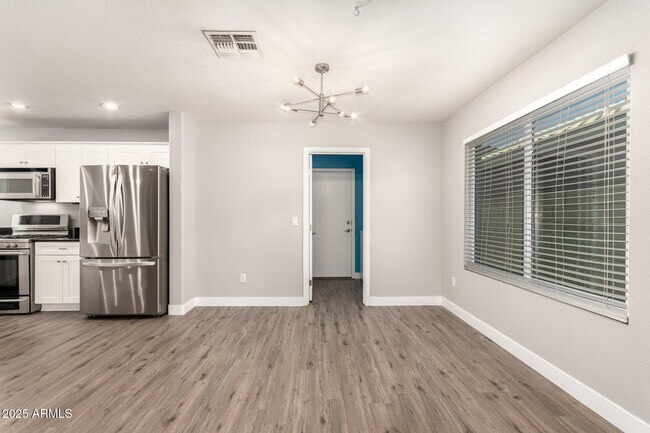 Building Photo - 2771 S Sailors Way