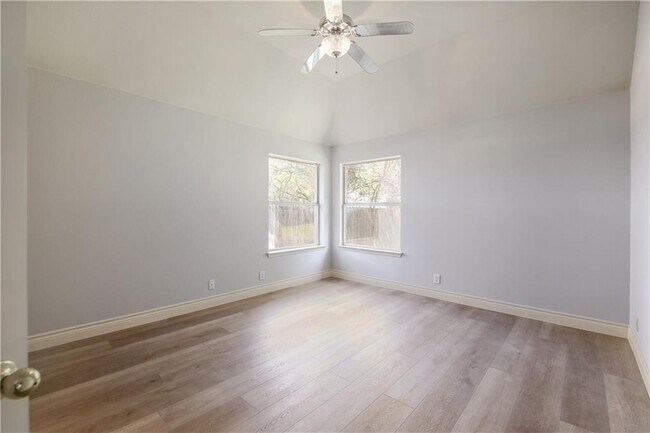 Building Photo - 4510 Abelia Dr