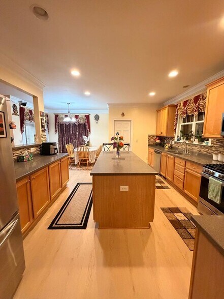 Building Photo - 606 Gravel Brook Ct