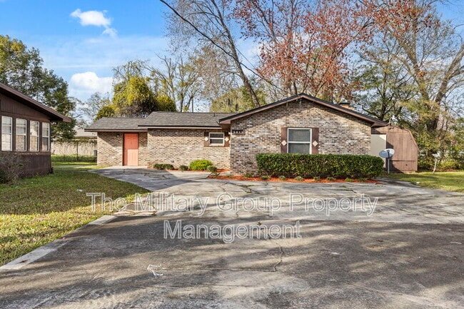 Primary Photo - 5615 Atlee Ave