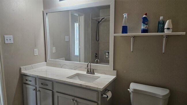 Building Photo - 9611 Drummond Cliff Ln