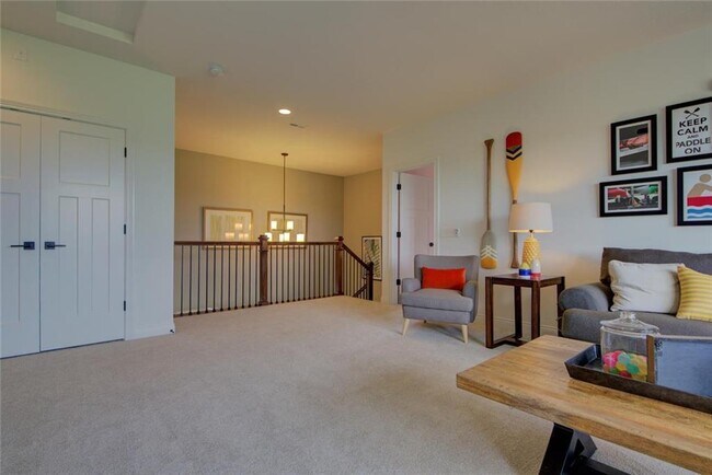 Building Photo - 3328 Pace Dr