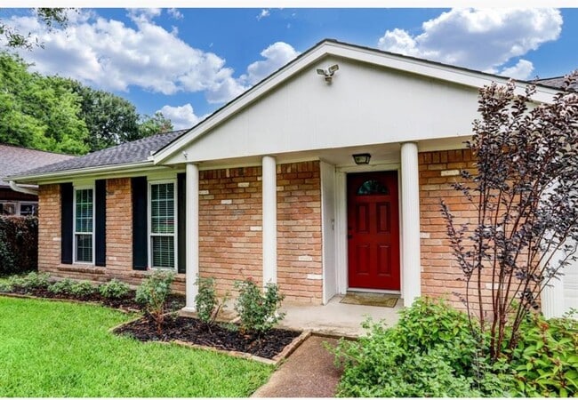 Building Photo - 13822 Wickersham Ln