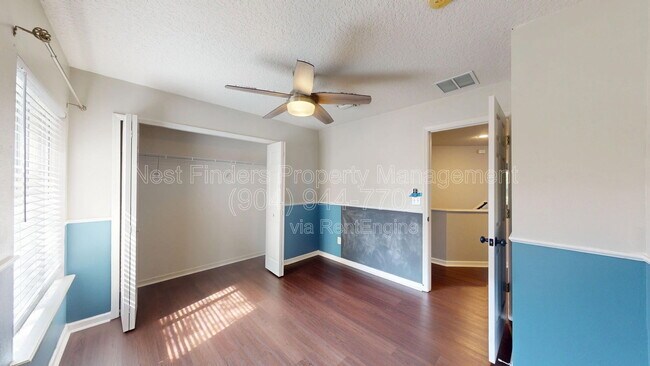 Building Photo - 1063 Collinswood Dr W