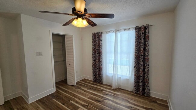 Building Photo - 211 N Cervidae Dr