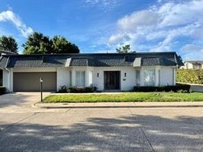 Building Photo - 4304 Forest Bend Rd