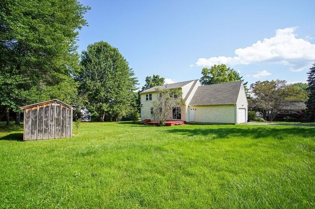 Building Photo - 26 Hunters Hill Cir