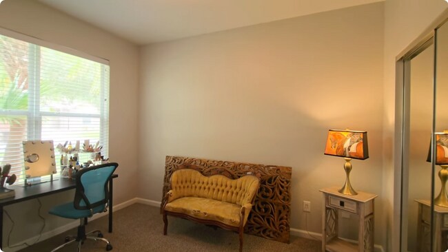 Building Photo - 6984 SW 94th Ct